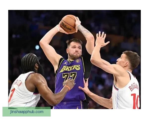 东契奇连续26场得分超四十创历史第三 詹姆斯投篮命中率刷新个人纪录