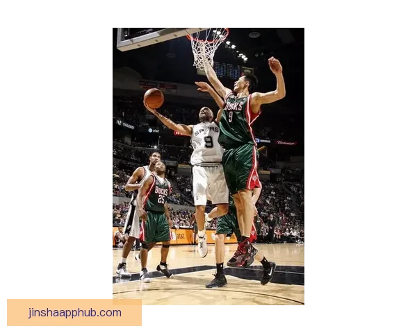 文班亚马26分14篮板马刺三人20+大胜热火豪取六连胜